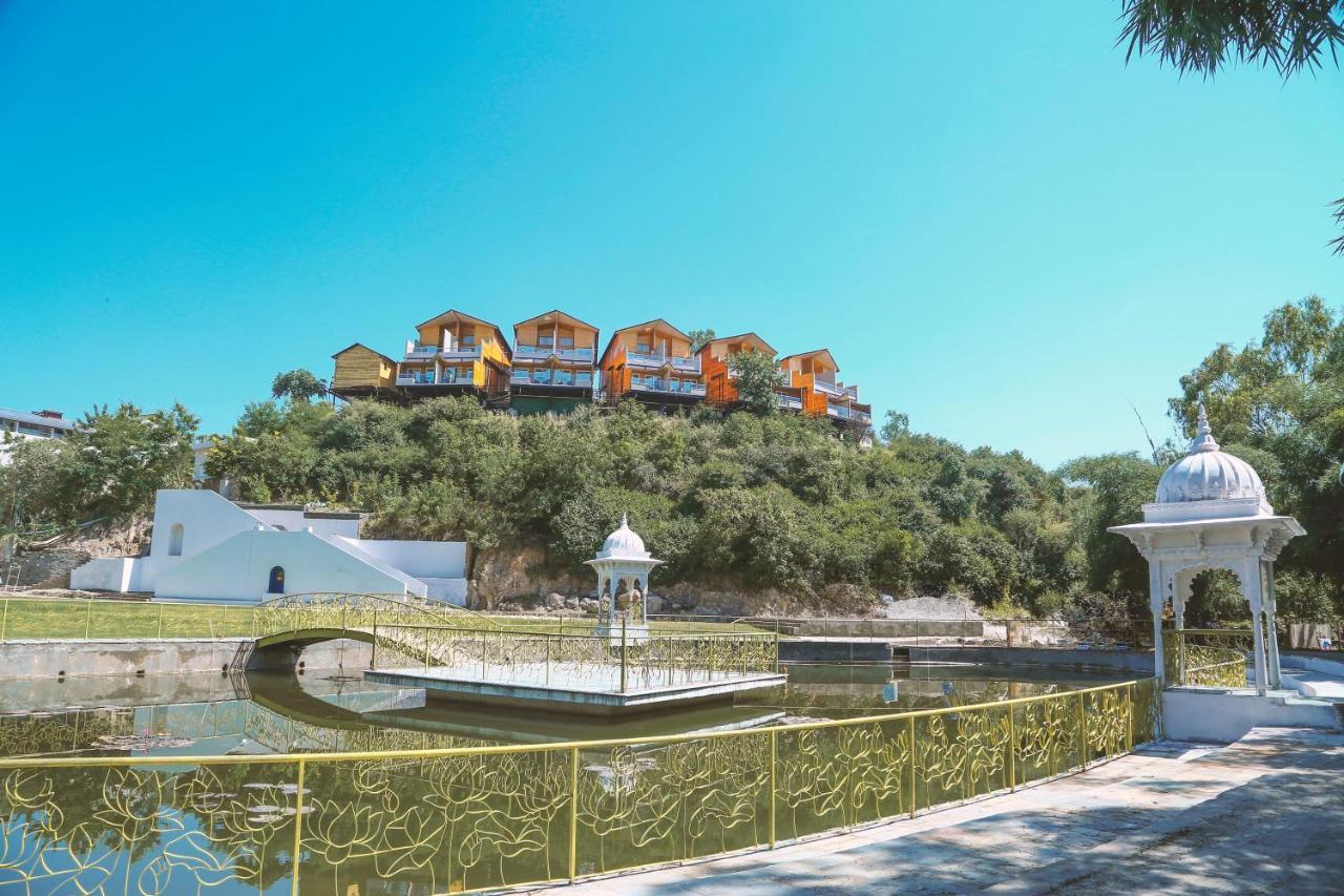Bamboo Saa Resort & Spa - Ουνταϊπούρ Εξωτερικό φωτογραφία
