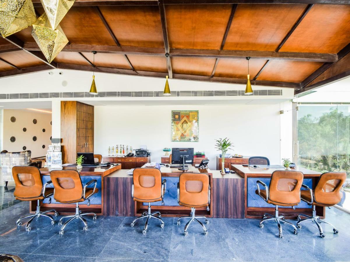 Bamboo Saa Resort & Spa - Ουνταϊπούρ Εξωτερικό φωτογραφία