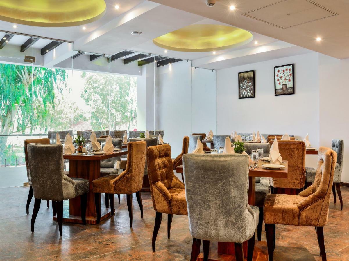Bamboo Saa Resort & Spa - Ουνταϊπούρ Εξωτερικό φωτογραφία